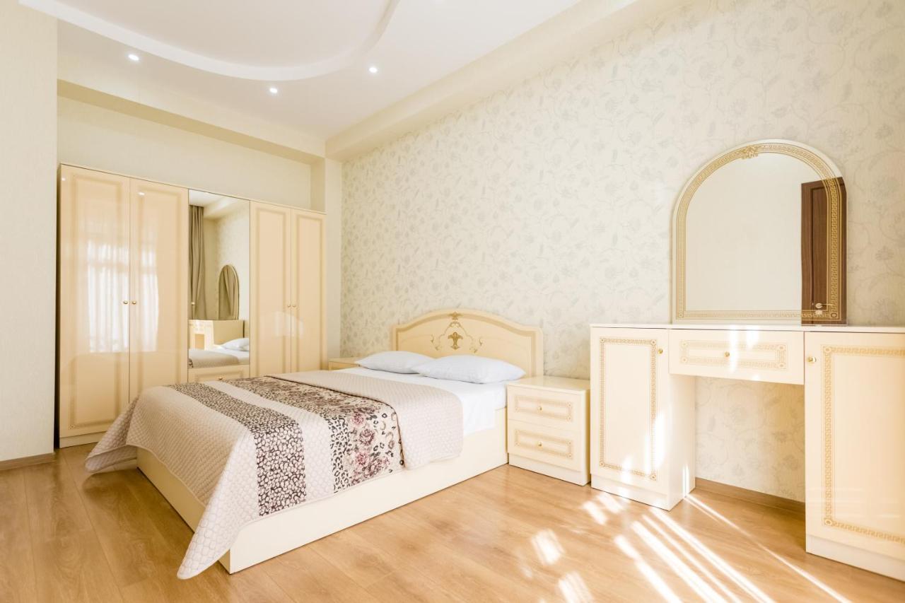 New! - Downtown Apartment Tbilisi Exterior photo