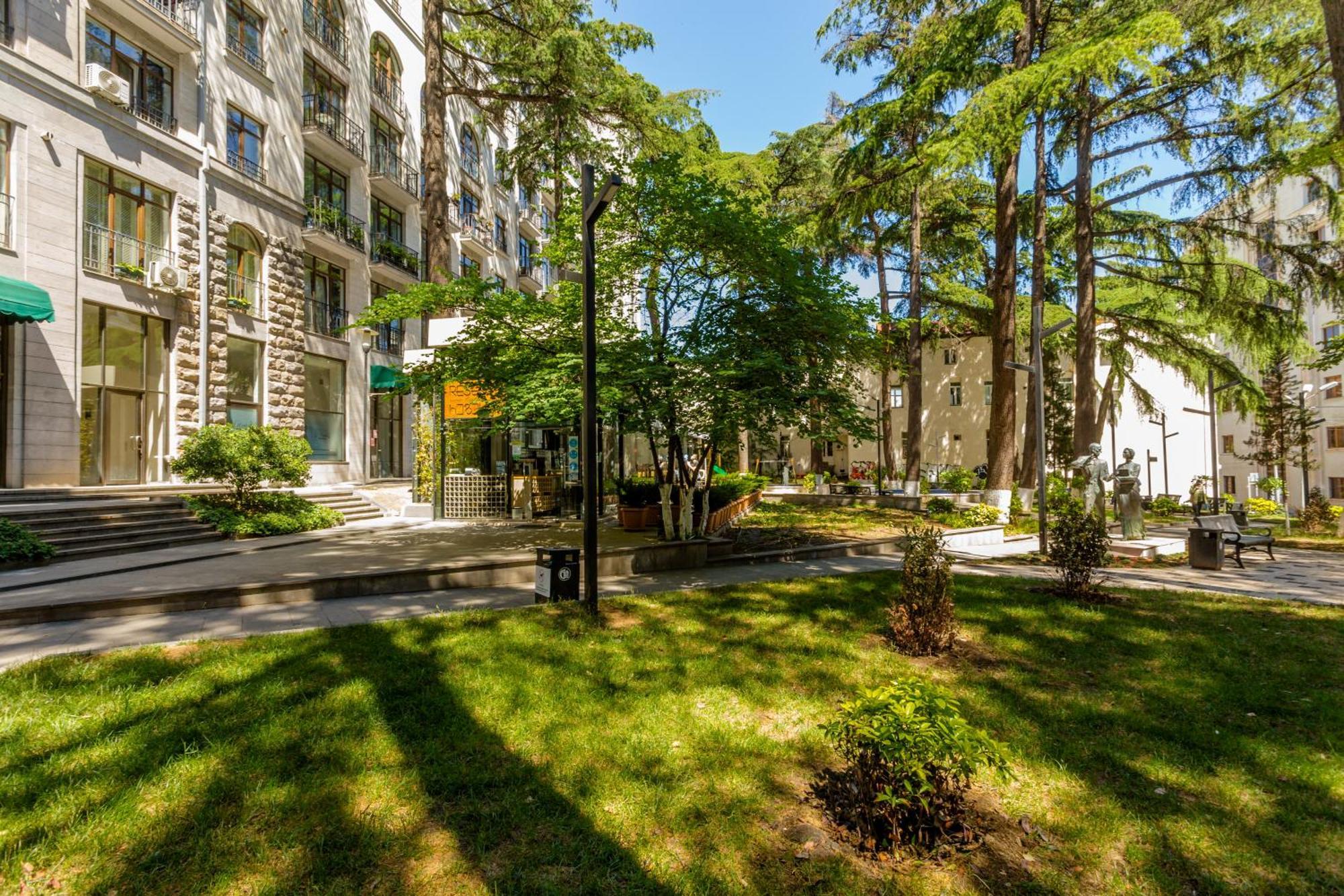 New! - Downtown Apartment Tbilisi Exterior photo